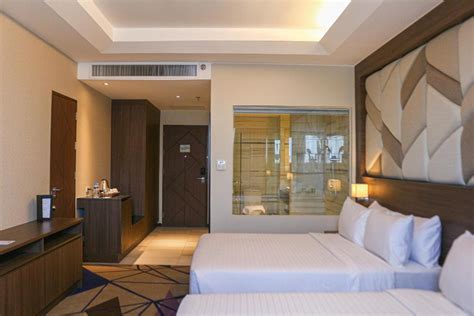 Luxent Hotel, Manila (updated prices 2024).